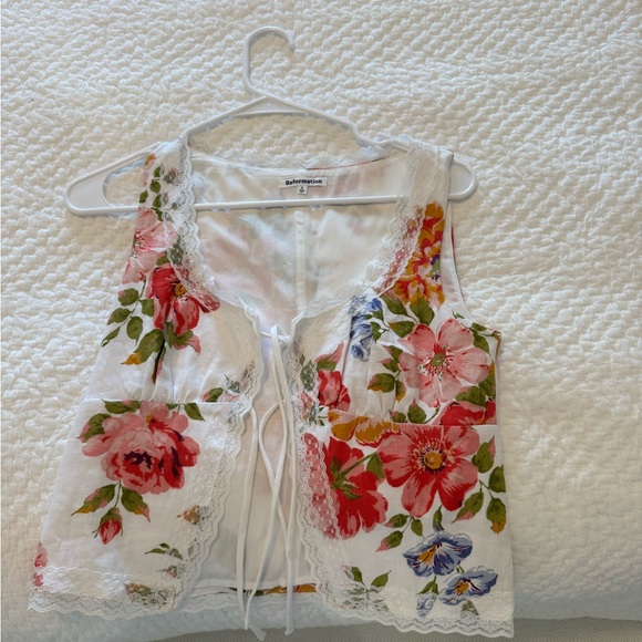 Reformation Floral Lace top - Picture 4 of 4